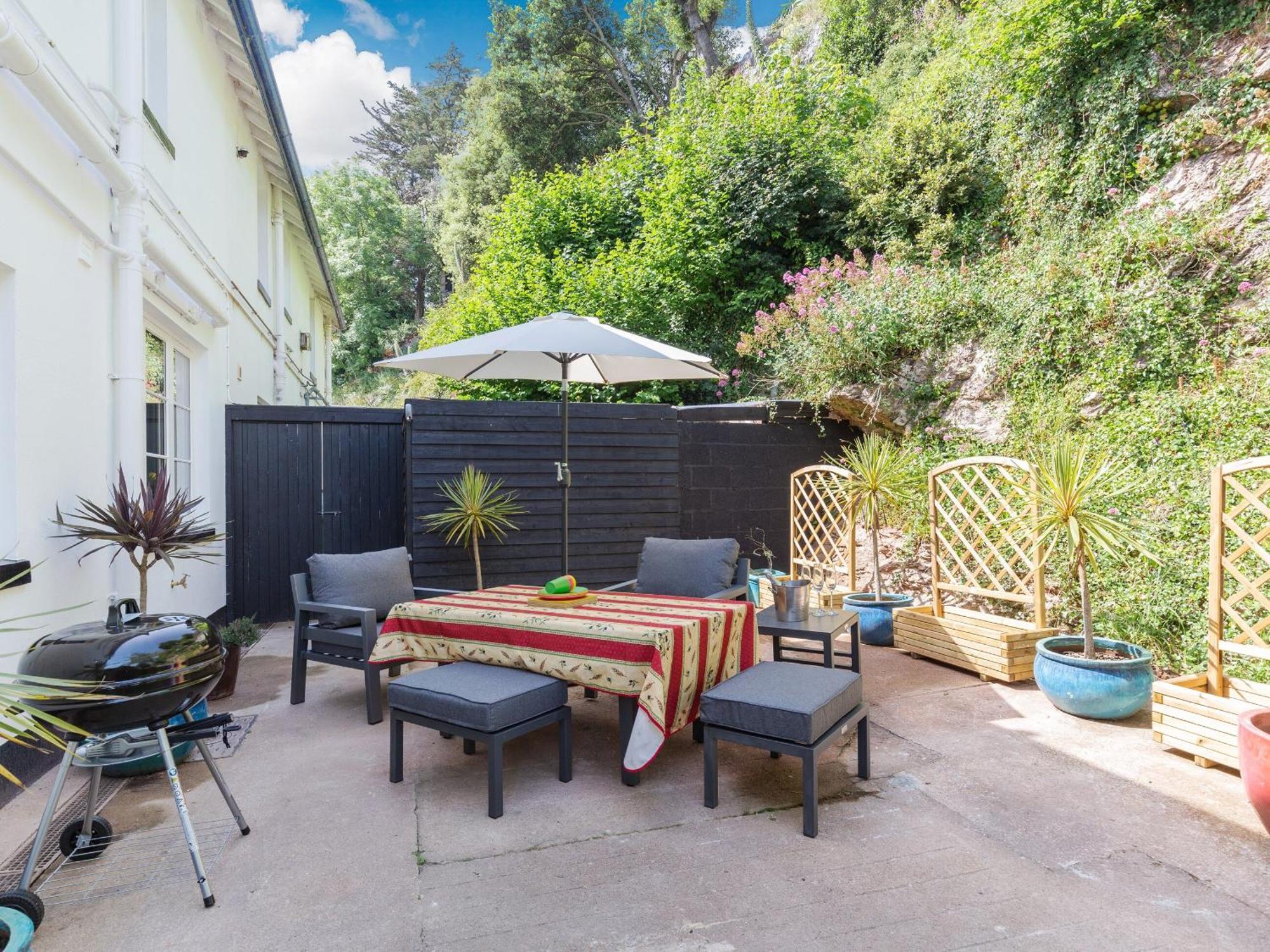 Cavern House Torquay Exterior photo